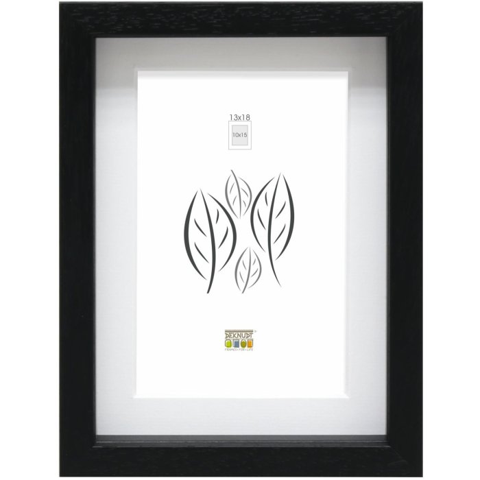 Rám na obraz s paspartou z čierneho dreva 18,0 x24,0 cm;13,0 x18,0 cm S223K