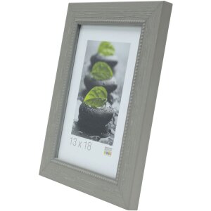S46KF7 Drevený rám v sivej farbe s perleťovým lemovaním 24x30 cm
