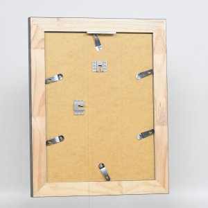 Efektný rám z masívneho dreva profil 28 strieborný 10x15 cm antireflexné sklo