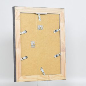 Efektný rám z masívneho dreva profil 28 strieborný 10x15 cm antireflexné sklo