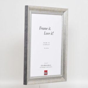Efektný rám z masívneho dreva profil 28 strieborný 10x15 cm antireflexné sklo