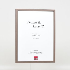 Efektný drevený rám profil 35 hnedý 13x13 cm antireflexné sklo