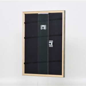 Efektný drevený rám profil 2070 múzejné sklo 13x18 cm strieborný