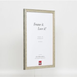 Efektný drevený rám profil 2070 múzejné sklo 13x18 cm strieborný