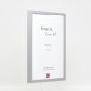 Efektný drevený rám profil 35 svetlosivý 28x35 cm antireflexné sklo