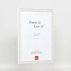 Efektný drevený rám profil 2070 antireflexné sklo 30x30 cm biely