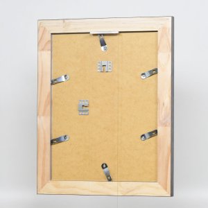 Efektný rám z masívneho dreva profil 28 strieborný 40x60 cm antireflexné sklo