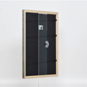 Efektný drevený rám profil 2070 múzejné sklo 40x60 cm strieborný
