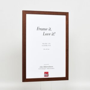 Efektný drevený rám profil 2210 tmavohnedý 61x91,5 cm múzejné sklo