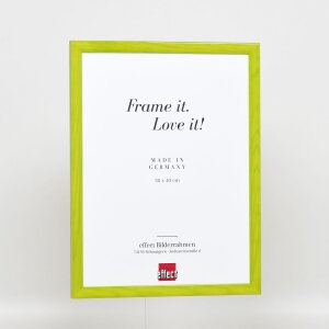 Efektný drevený rámový profil 89 zelený 9x13 cm antireflexné sklo