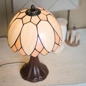 Tiffanyho stojacia lampa Ø 25 cm
