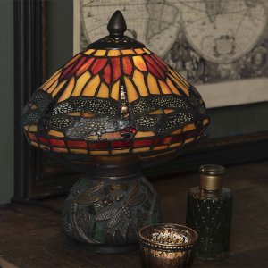 LumiLamp 5LL-9295 Stolná lampa Tiffany Ø 22x21 cm hnedá červená sklenená vážka